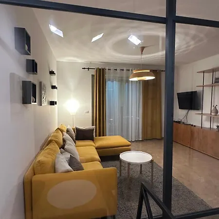 Апартаменты Ambasador 3 Тирана