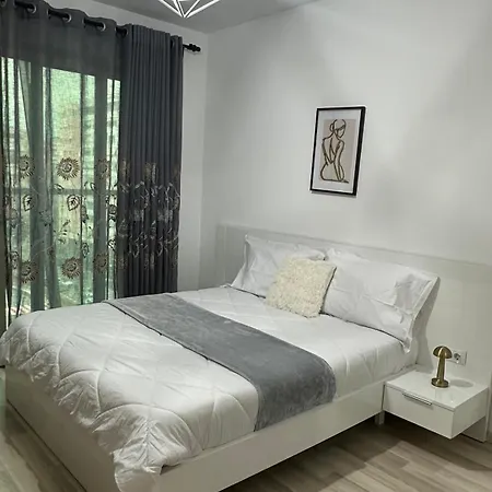 Ambasador 3 Апартаменты Тирана